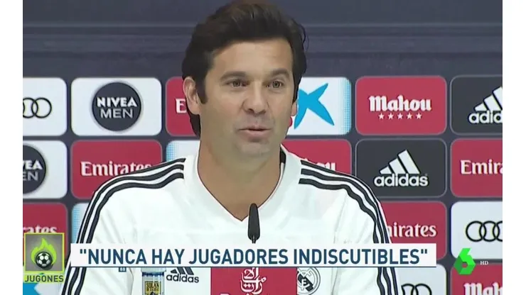 El estratega continuó los pasos de Lopetegui en guardarse al titular hasta último momento