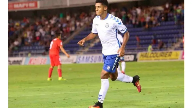 Lozano jugó dos temporadas con Tenerife y anotó 20 goles en su paso por la isla