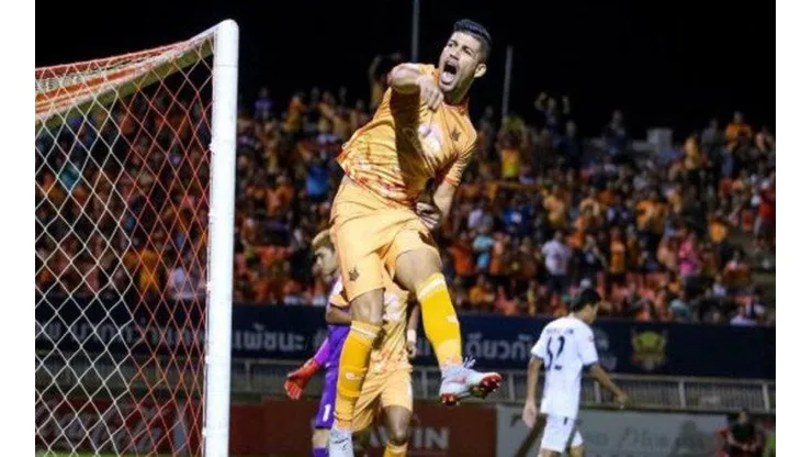 El delantero jugará la próxima temporada con uno de los grandes de Tailandia
