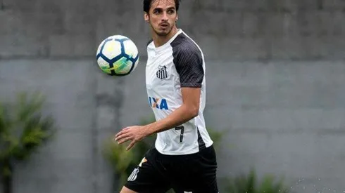 Bryan Ruiz jugó solo 20 minutos pero repartió su segunda asistencia en 10 partidos con Santos