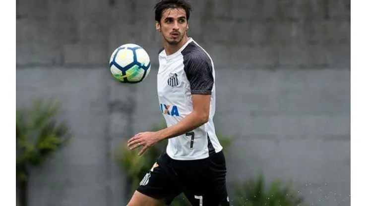 Bryan Ruiz jugó solo 20 minutos pero repartió su segunda asistencia en 10 partidos con Santos
