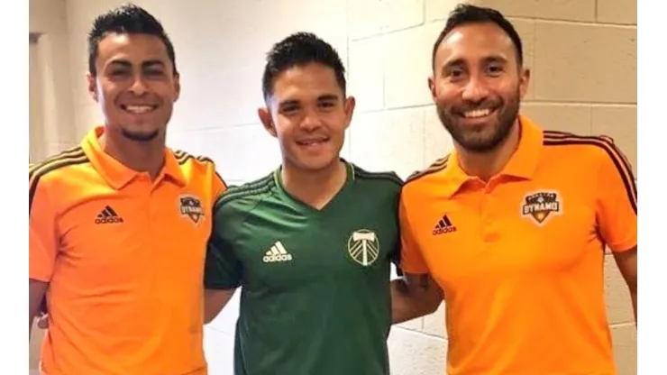 Flores participa en la MLS junto a sus compatriotas Darwin Ceren y Arturo Álvarez (Houston Dynamo)