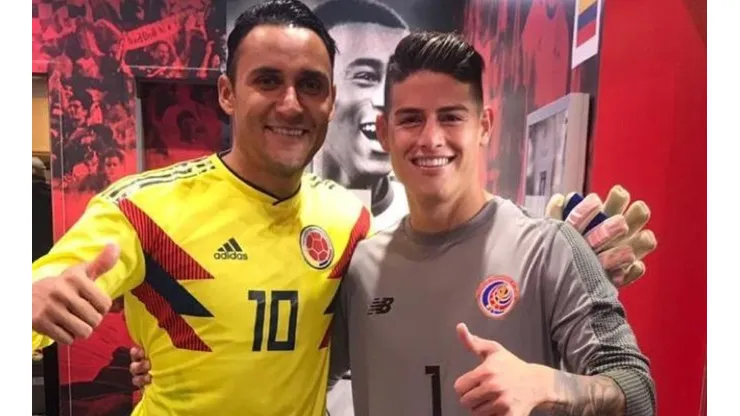 Keylor Navas llegó al camerino junto a James Rodríguez, su ex compañero en el Madrid