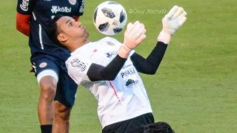 El portero costarricense ha sido el centro de la atención mediática en su visita a México