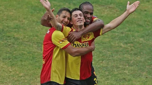 El mediocampista costarricense celebró el tanto de André Castro que encaminó el triunfo