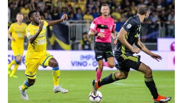 Campbell se mantuvo como sacrificado en defensiva en la nueva derrota de Frosinone