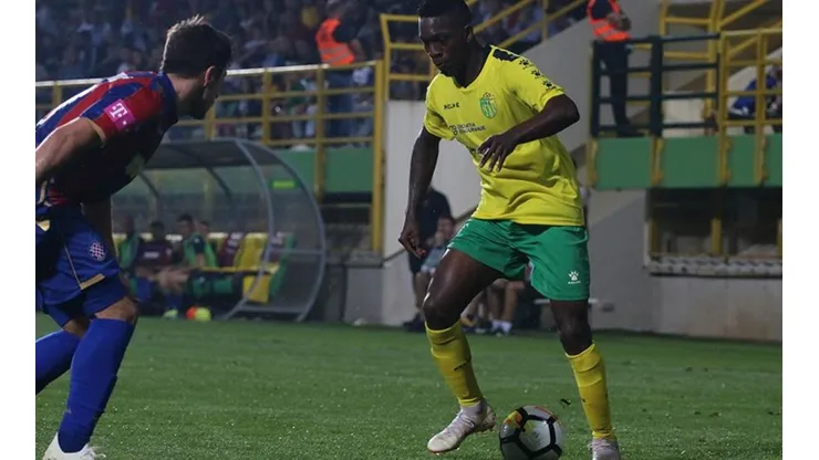 Se estrenó con un bombazo de larga distancia que deleitó a la afición del Istra