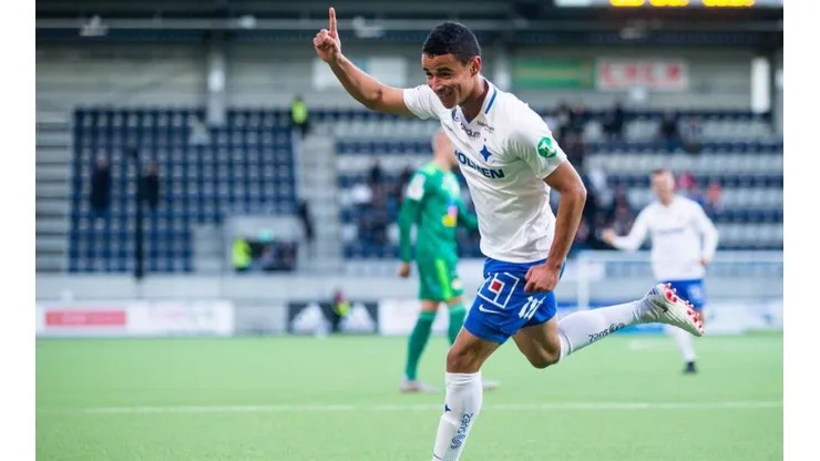 El costarricense anotó su segundo tanto de la temporada sueca y ante el mismo rival