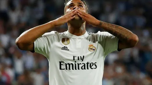 El artillero dominicano recibió la bendición de una leyenda merengue en el vestuario