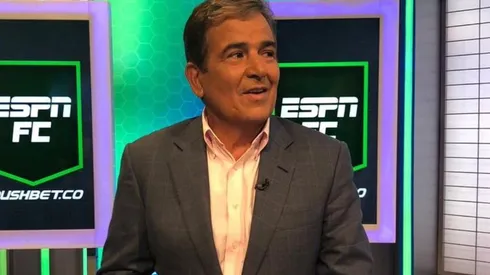 El colombiano reconoció nuevas conversaciones con el alto mando tico