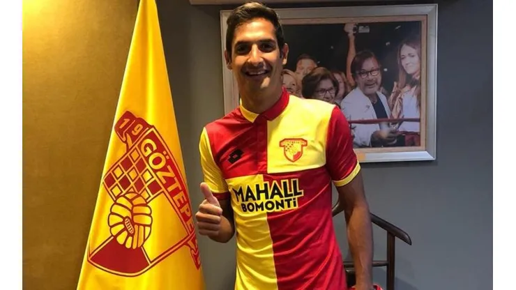El mediocampista costarricense debutaría el domingo ante Galatasaray