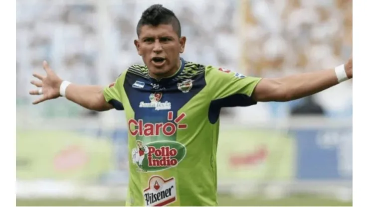 El salvadoreño compartirá labores defensivas con el tico Kendall Waston