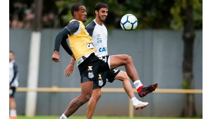 El costarricense realizará su esperado debut con Santos en el Brasileirao