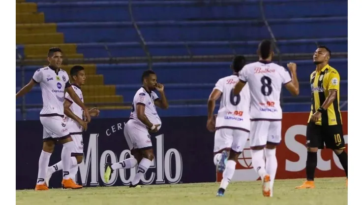 La temprana ventaja permitió a los panameños asegurar el pase a cuartos de final