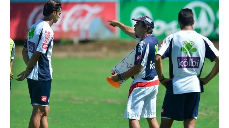 Ruiz ya intervino para evitar el regreso de Pinto a la selección de Costa Rica