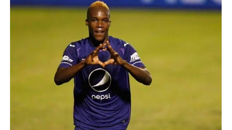 El delantero cumplió la pretemporada con Motagua antes de viajar a Grecia