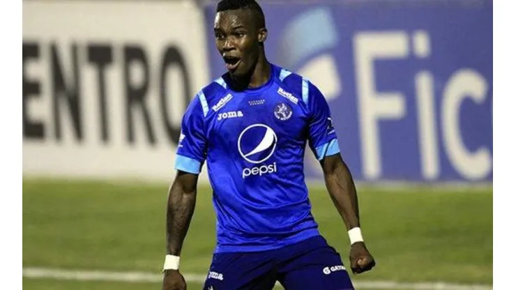Castillo prometió volver a Motagua para marcar su gol 100 con los azules