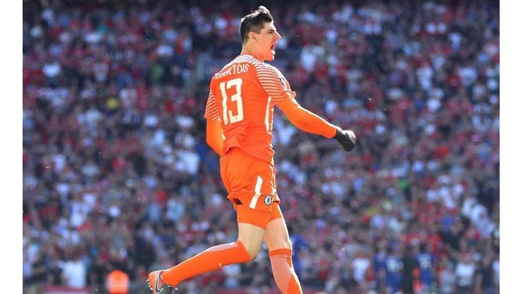 Courtois llegaría a la casa blanca procedente del Chelsea por 35 millones de euros