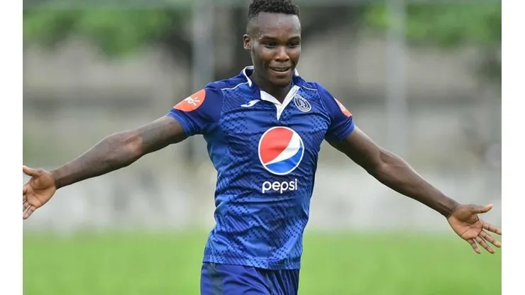El delantero acabó con las especulaciones acerca de su futuro al no renovar con Motagua