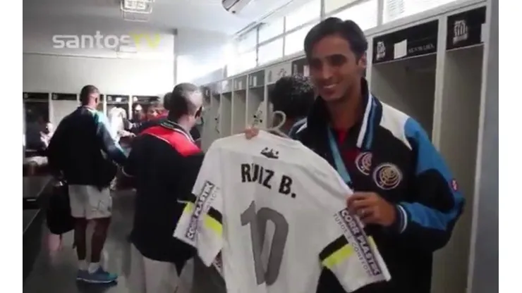 Ruiz vistió la 10 del Santos en 2014 durante su participación en el Mundial de Brasil