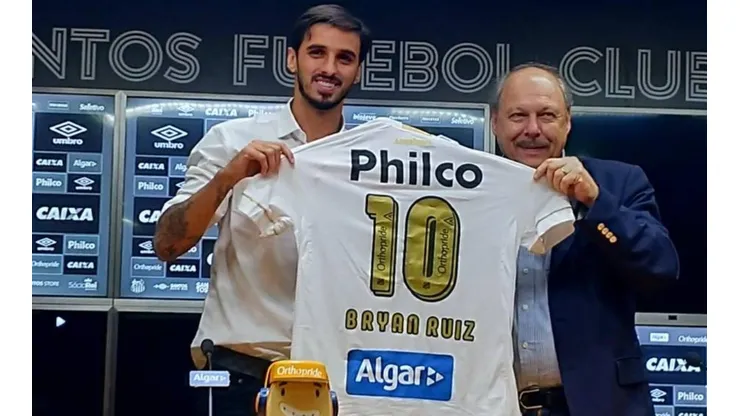 El costarricense evitó la presión de lucir el 10 del mítico Pelé