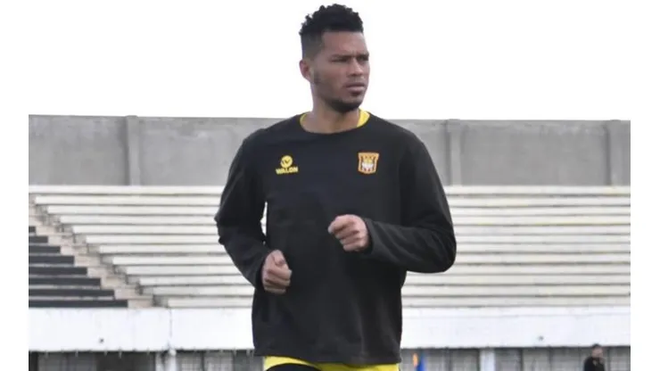 El delantero panameño se incorporó el miércoles a los entrenamientos en La Paz