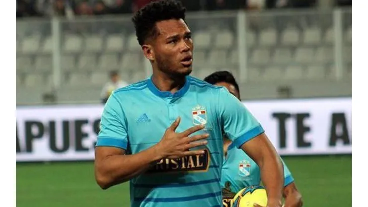 Rolando Blackburn tuvo una pasantía con Sporting Cristal en Perú
