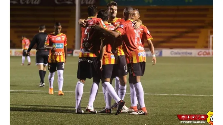Los florenses dominaron con claridad a Puntarenas en el arranque de su preparación