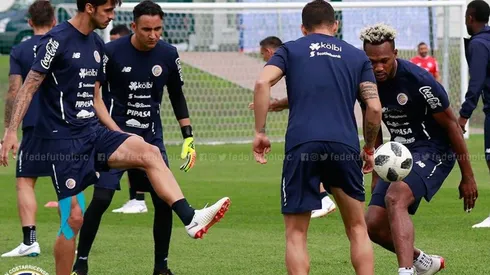 Bryan Ruiz rechazó los rumores de un posible descontento con el seleccionador Óscar Ramírez