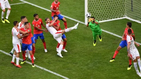 El portero costarricense fue figura y evitó una goleada en Samara