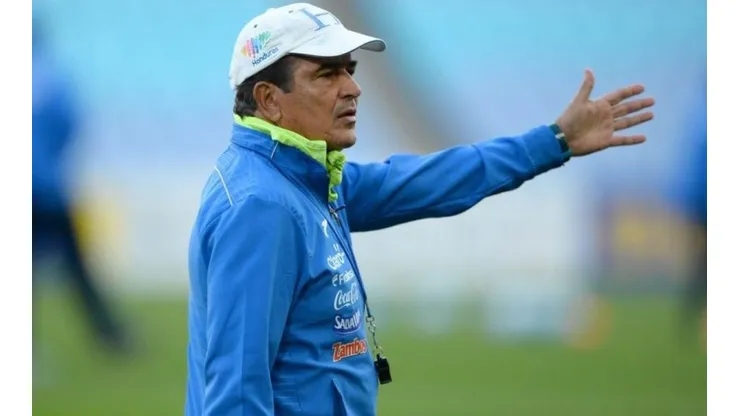 El técnico casi metió a Honduras en el Mundial tras caer ante Australia en el repechaje