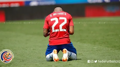 El defensor colgó el mensaje en sus redes sociales y despidió a sus compañeros