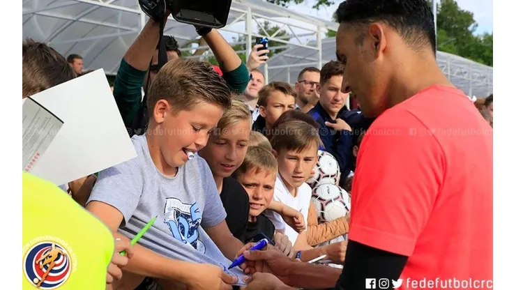 El portero costarricense fue protagonista en el entrenamiento del lunes