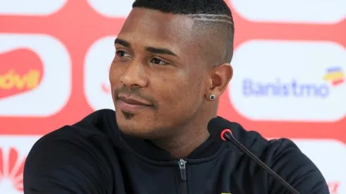 El defensor afirmó que trabajan fuerte conscientes de los "desafiante" que será el torneo