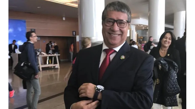 Gómez con una sonrisa al llegar a Moscú después de todo lo vivido en Noruega