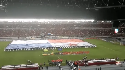 ¡Emocionante! Así se cantó el himno patrio panameño en el Rommel Fernández