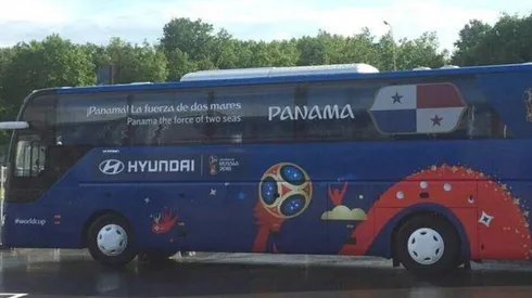 "La Fuerza de dos Mares" será la frase que acompañara a Panamá en el bus que ya esta esperando al seleccionado Canalero