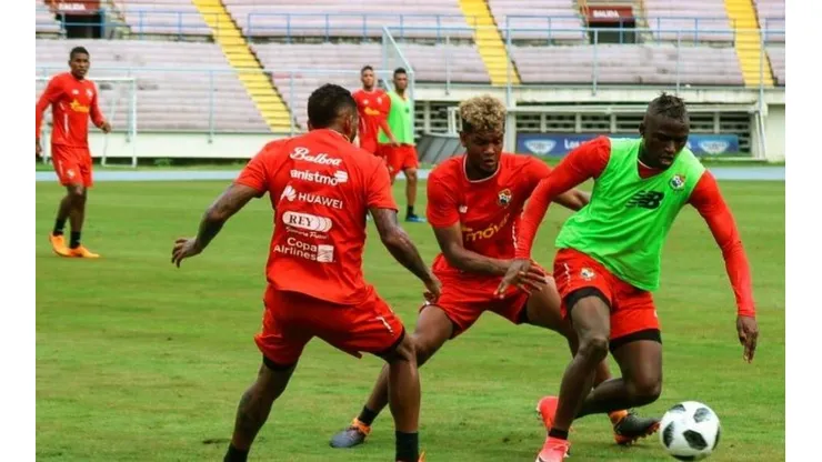 Panamá ensaya su 11 titular para enfrentar a Irlanda