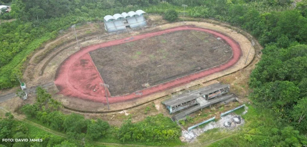 El Nuevo Estadio de Limón se encuentra completamente abandonado (David James).