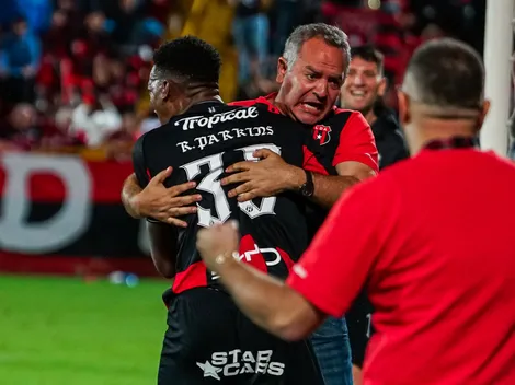 La historia no contada del abrazo entre Rashir Parkins y Joseph Joseph