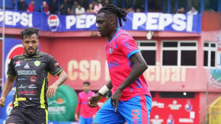 El mal episodio que vivió Aubrey David en el futbol de Guatemala
