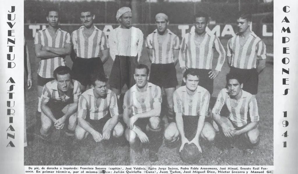 Arosemena (de blanco) con Juventud Asturiana.
