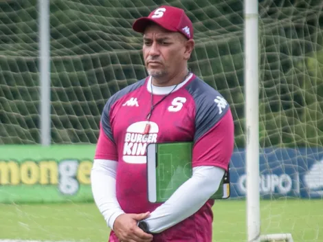 Alarma en Saprissa: José Giacone recibe la peor noticia antes del crucial duelo con Liberia