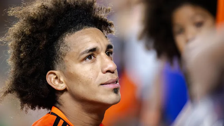 Adalberto Carrasquilla con la camiseta del Houston Dynamo.