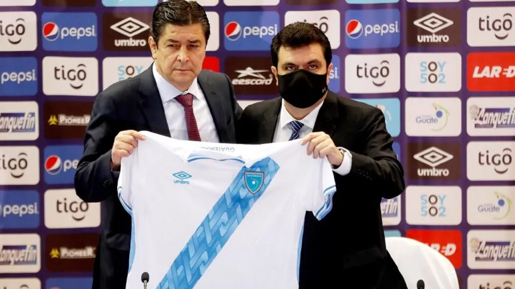 Gerardo Paiz junto a Luis Fernando Tena.