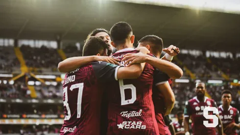 El héroe inesperado que podría salvar a Saprissa de un papelón.