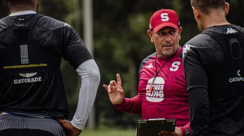 Fuerte decisión: José Giacone se metió con un peso pesado de Saprissa.
