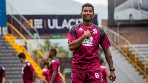 Fidel Escobar toma una decisión que le cambiará la vida fuera de Saprissa.