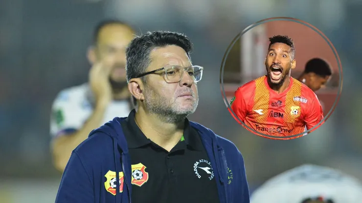 Marcel Hernández sorprende a Jafet.