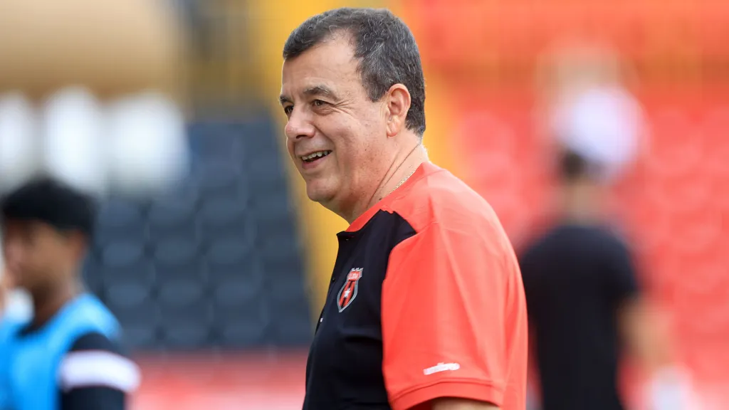 El diretivo de Alajuelene cree que el Monstruo puede despertar en cualquier momento. (Foto: Rafael Pacheco Granados)